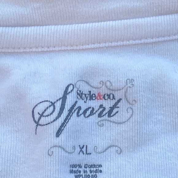 Styled &Co y2k womens tee. - Picture 2 of 2
